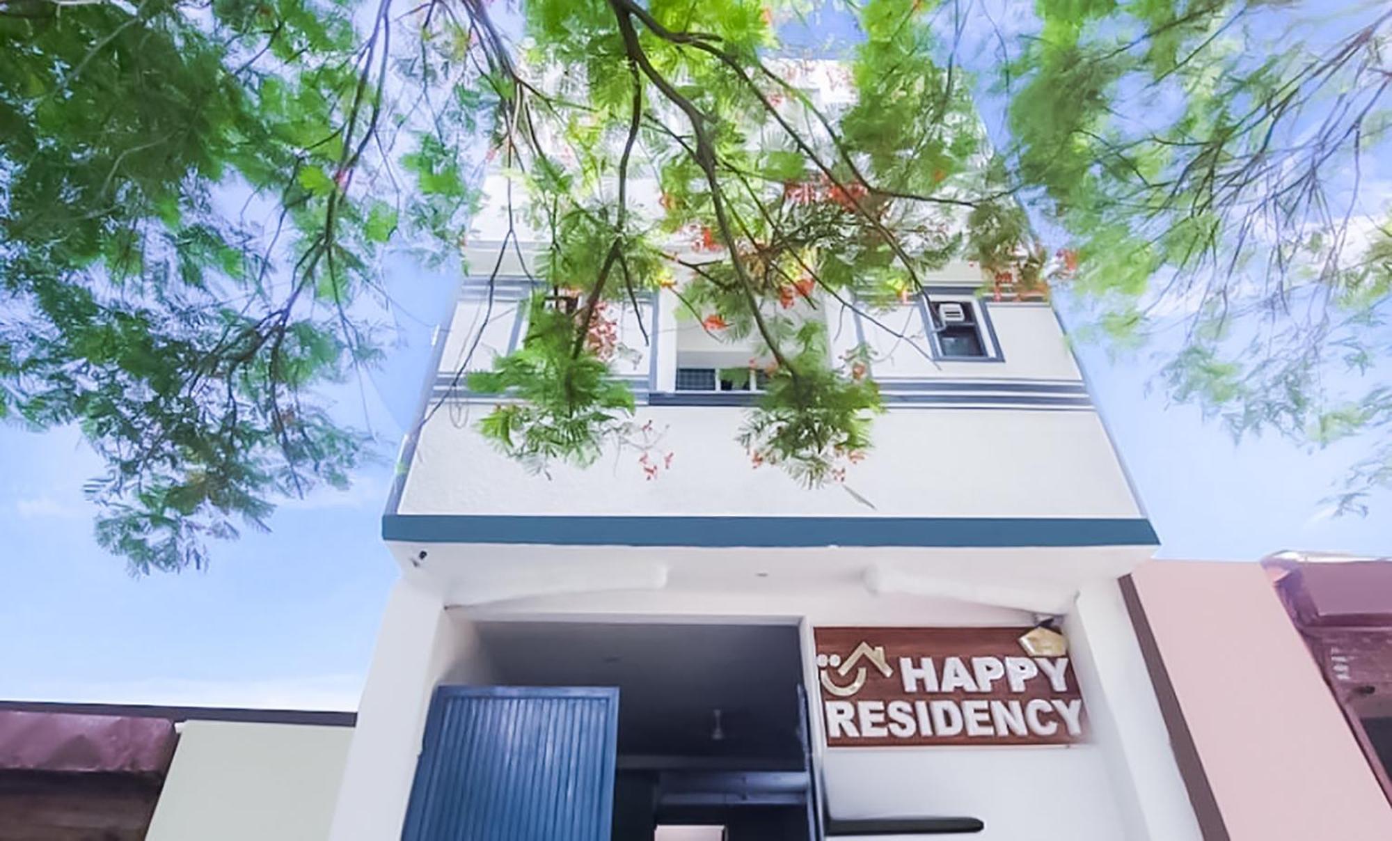 Roomshala 123 Happy Homes- Near Saket Metro ニューデリー エクステリア 写真